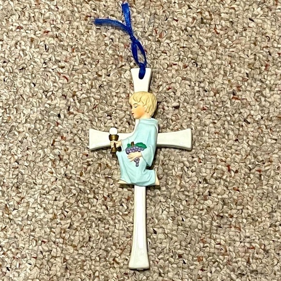 FIRST Communion Boys Cross - Picture 2 of 8